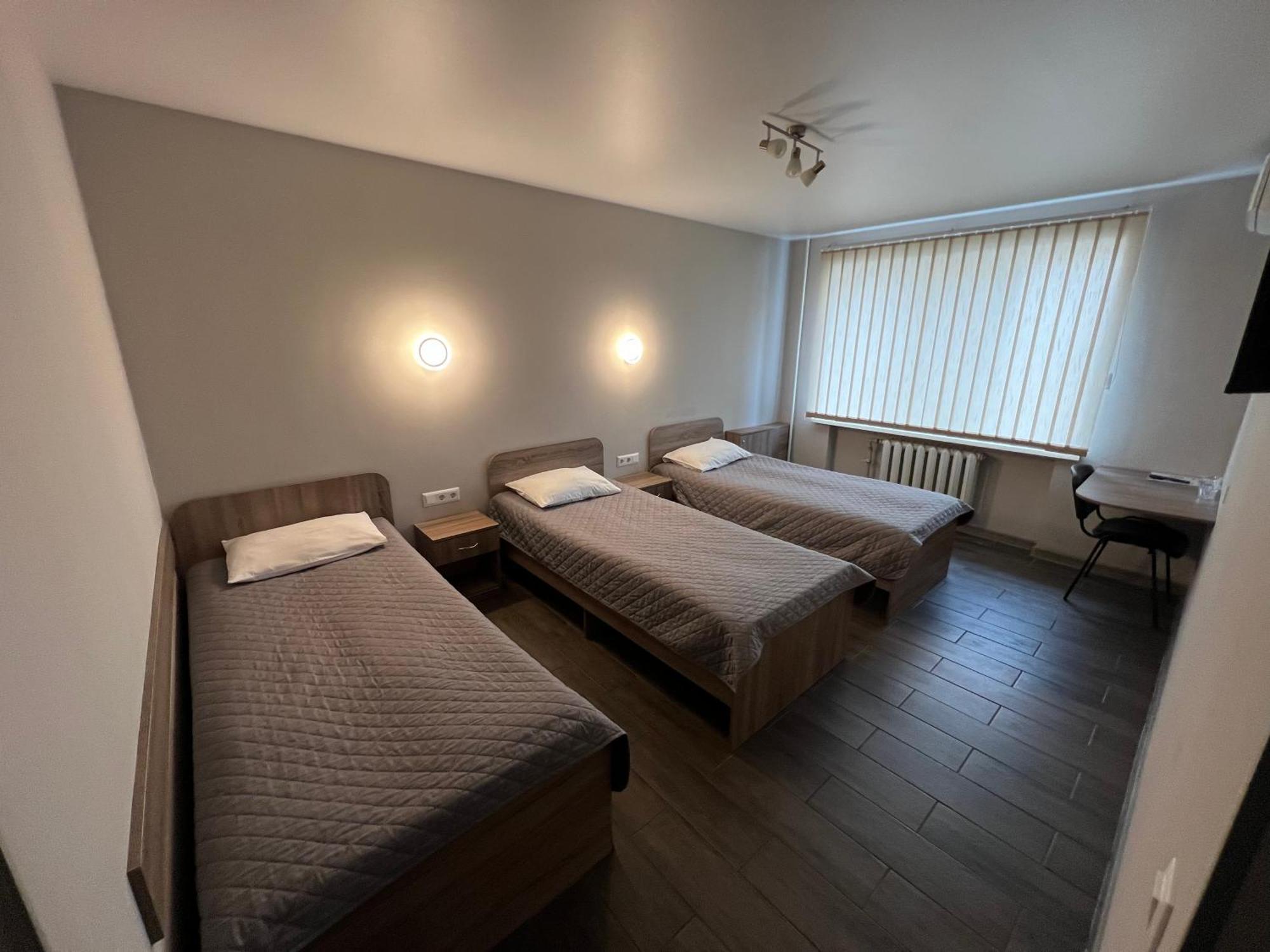 7Days Hotel Hadiach Luaran gambar