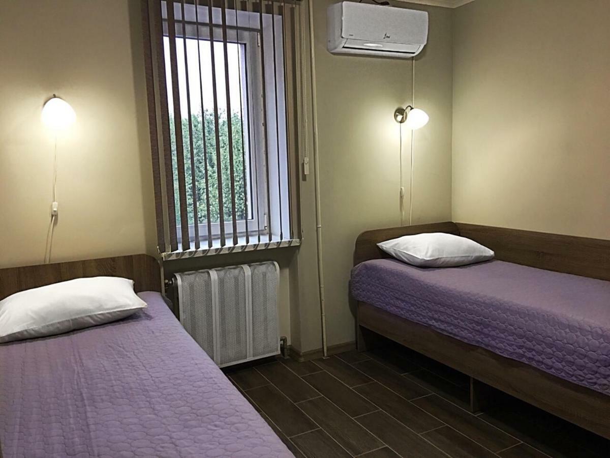 7Days Hotel Hadiach Luaran gambar